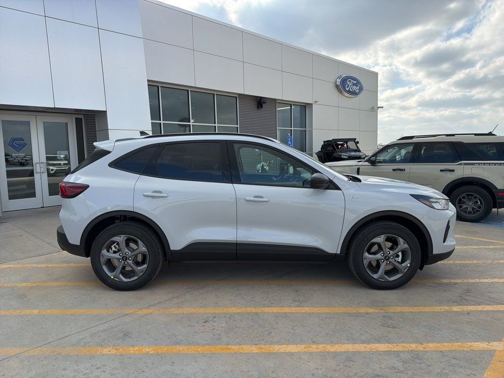 New 2026 Ford Escape ST-Line w/ Tech Pack #1 image 8