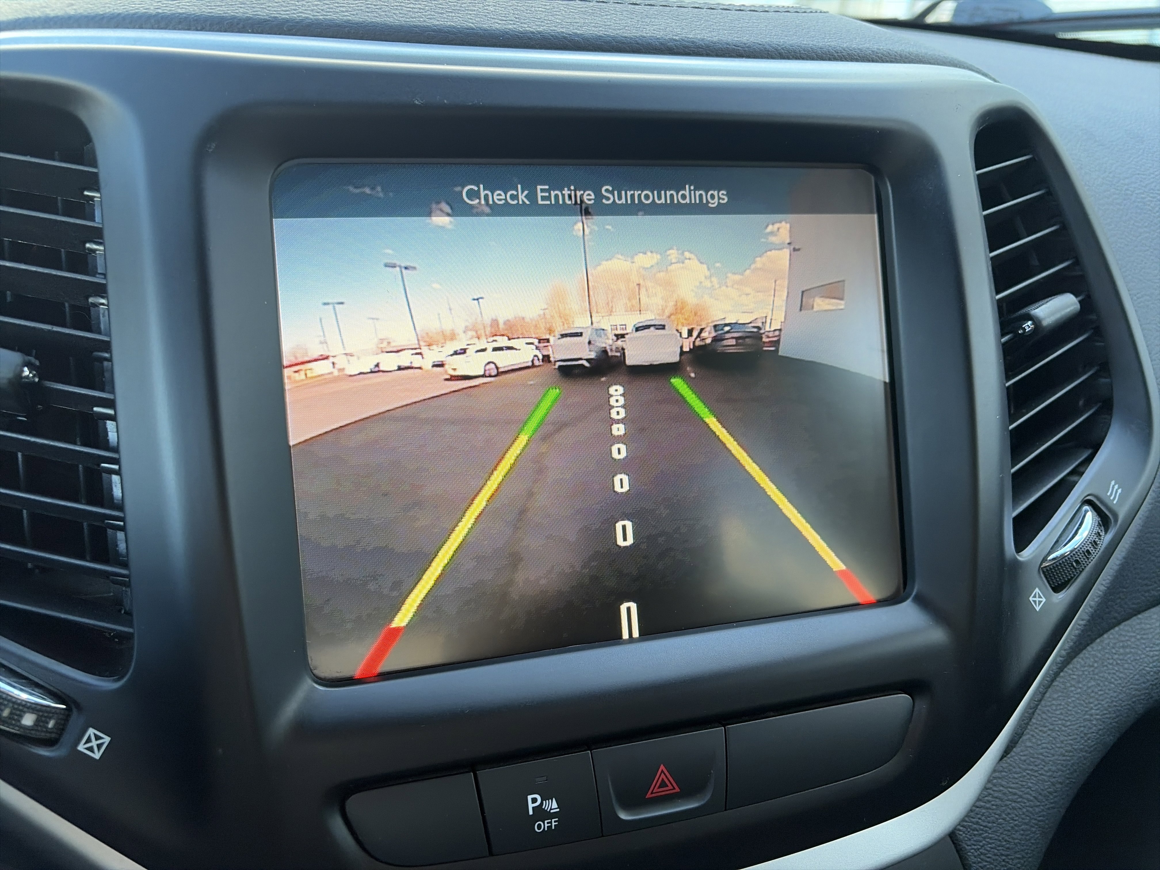 Used 2018 Jeep Cherokee Limited image 20