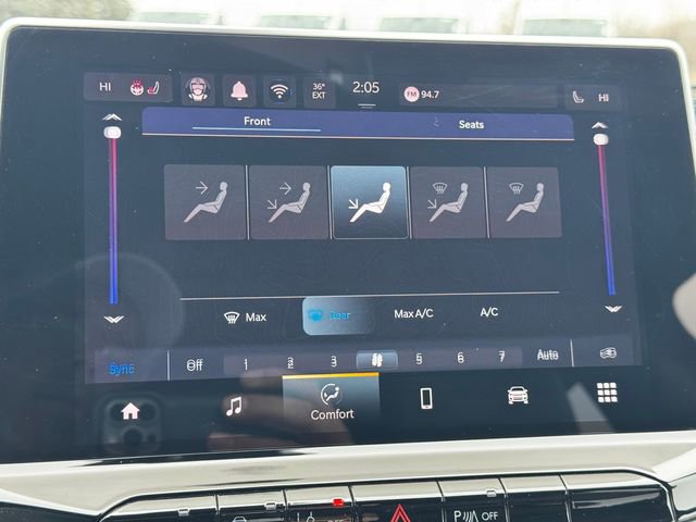 Used 2025 Jeep Compass Limited image 29