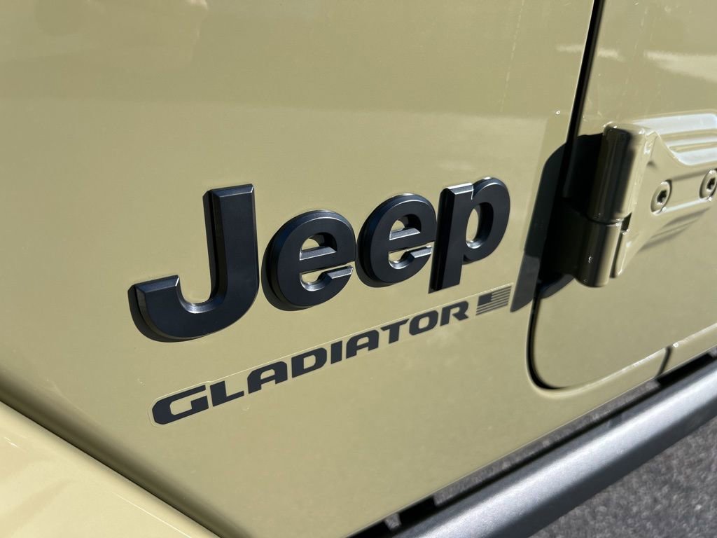 New 2026 Jeep Gladiator Willys image 28