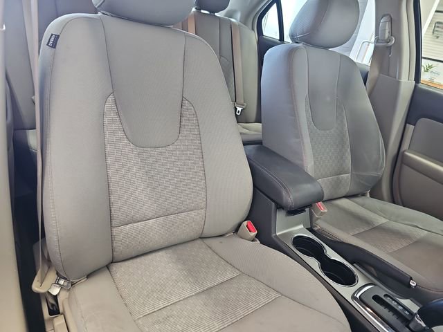 Used 2011 Ford Fusion SE FWD image 28