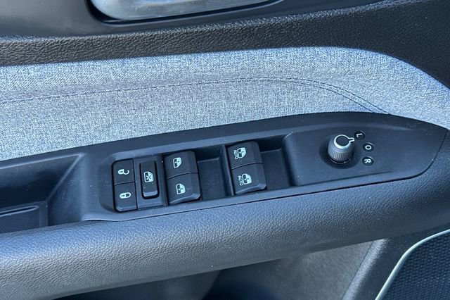 Used 2025 Jeep Compass Latitude w/ Convenience Group image 12