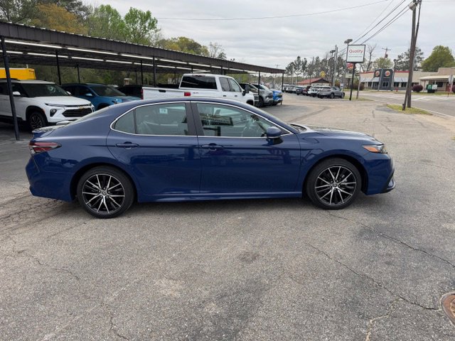 Used 2024 Toyota Camry SE FWD image 5