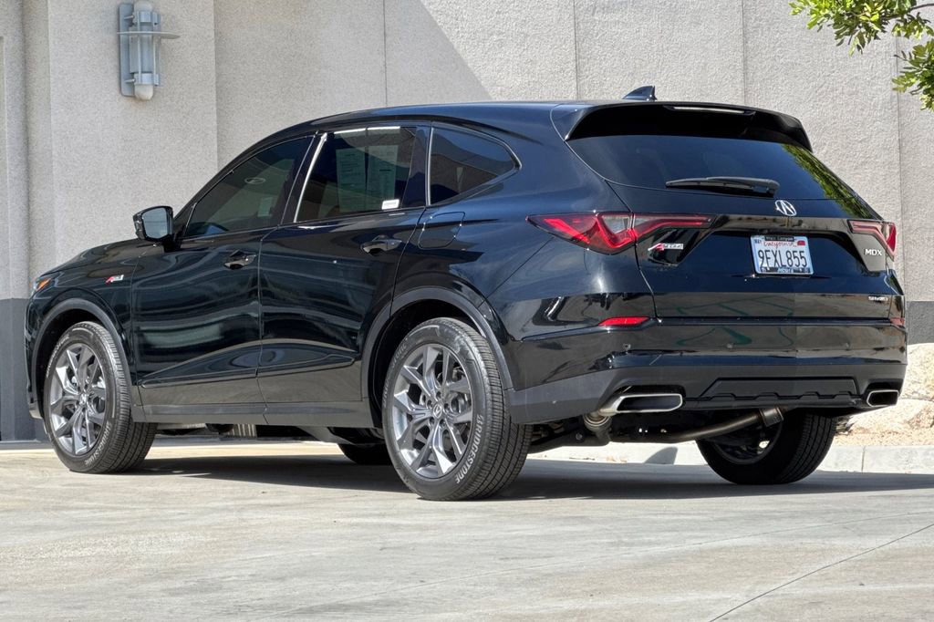 Certified 2023 Acura MDX A-Spec image 3