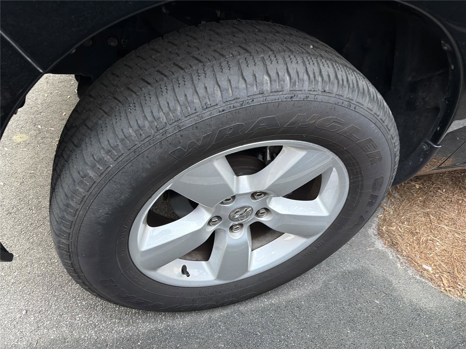 Used 2024 RAM 1500 Tradesman w/ Tradesman SXT Package image 13