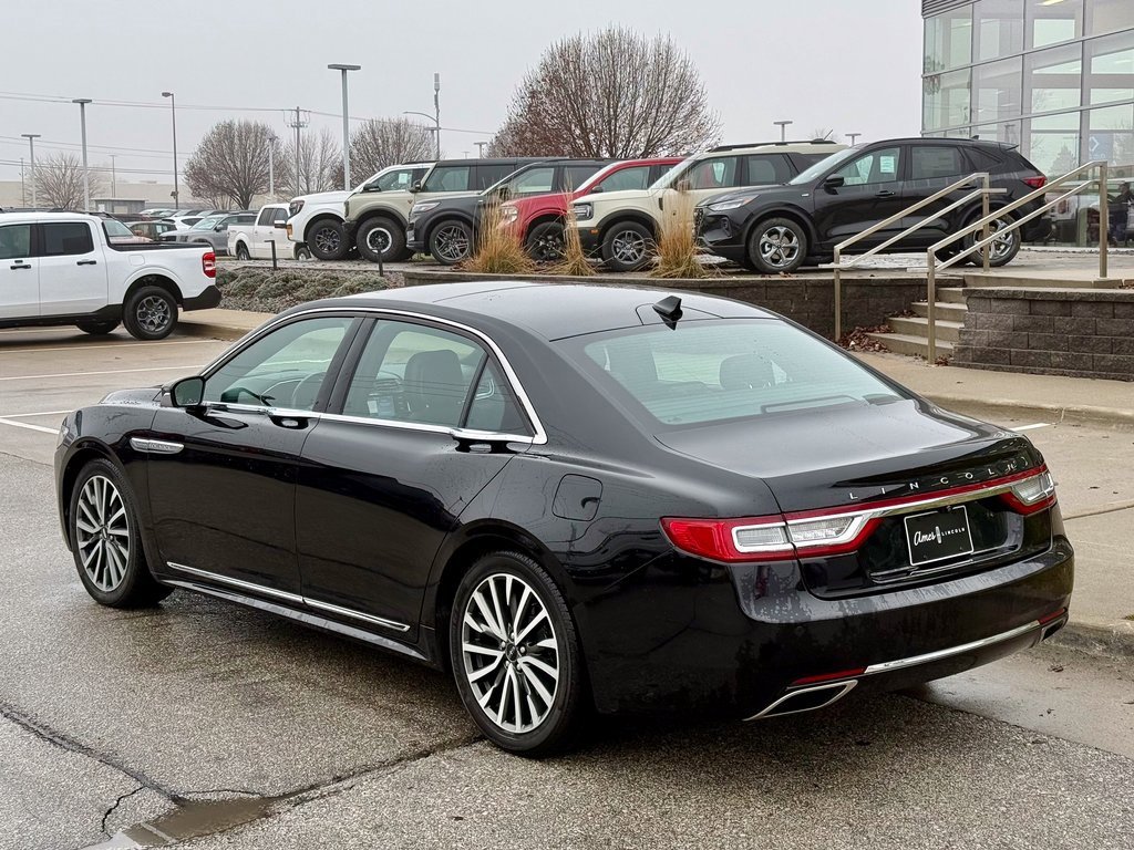 Used 2020 Lincoln Continental AWD w/ Premium Package image 3