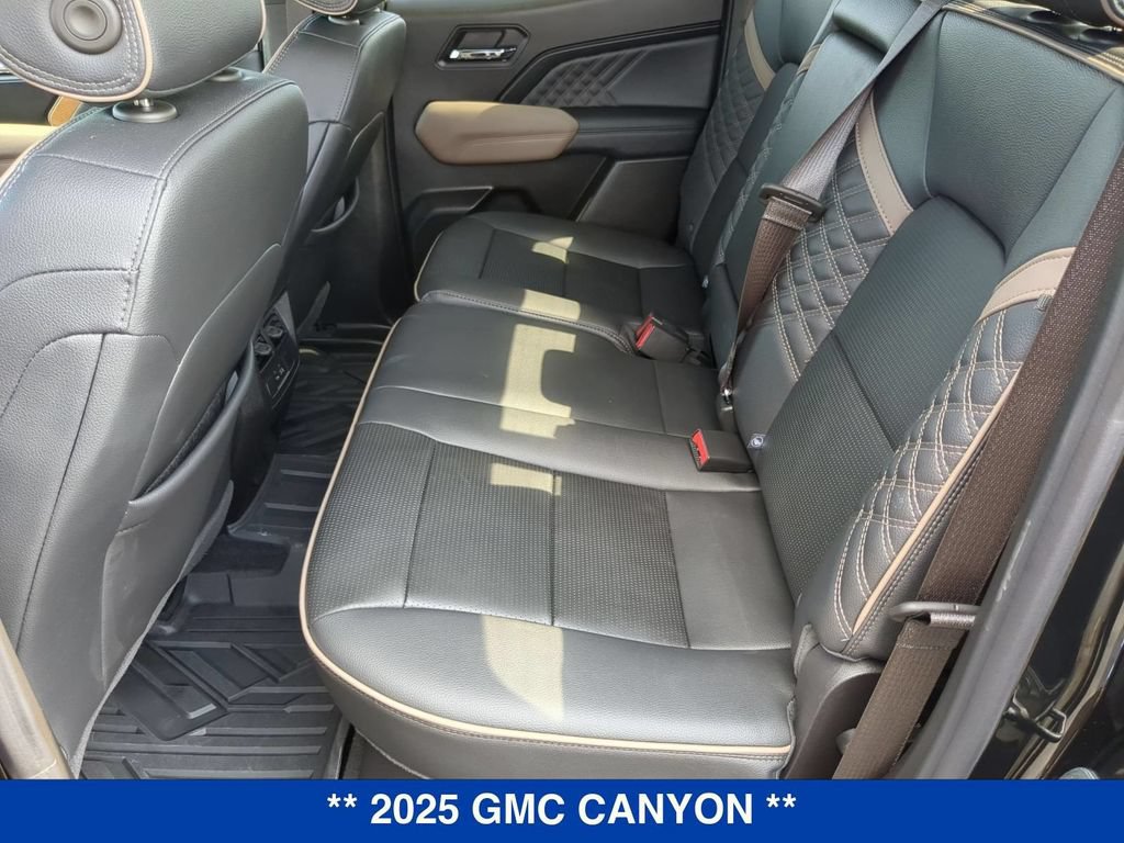 Used 2025 GMC Canyon Denali AWD/4WD image 20