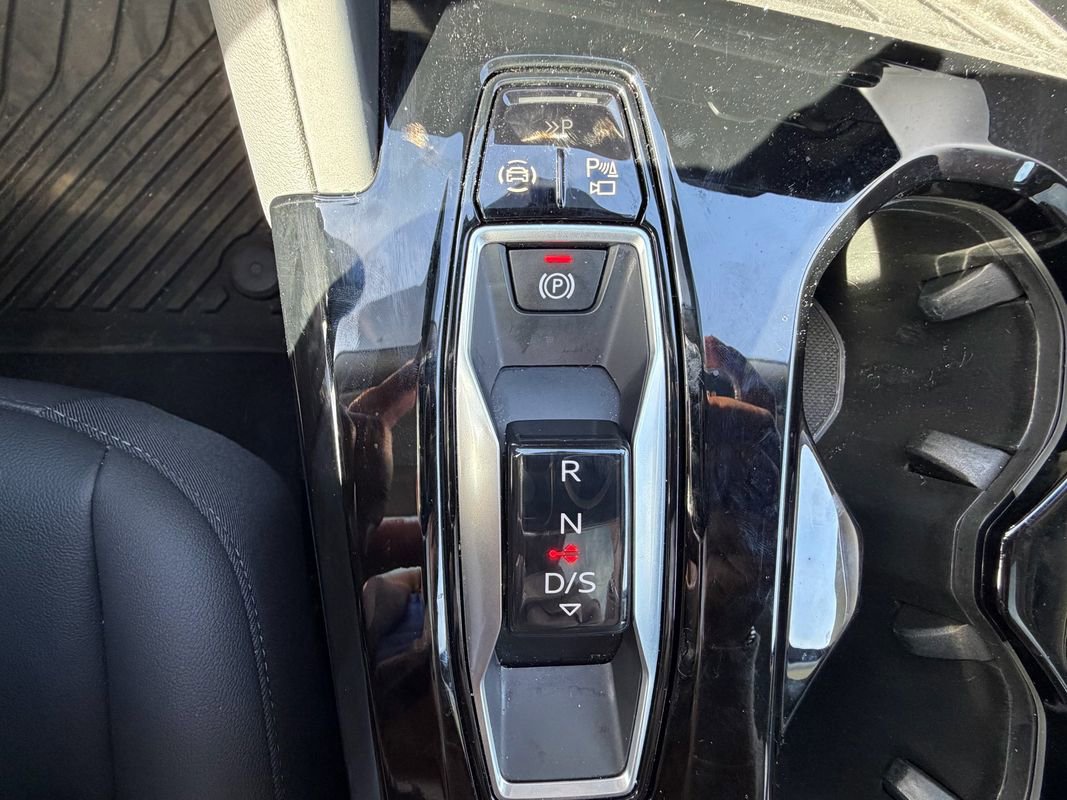 Used 2025 Audi Q5 Premium w/ Convenience Package AWD/4WD image 25