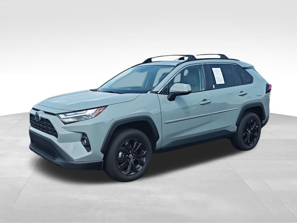 Used 2023 Toyota RAV4 XLE Premium AWD/4WD image 4