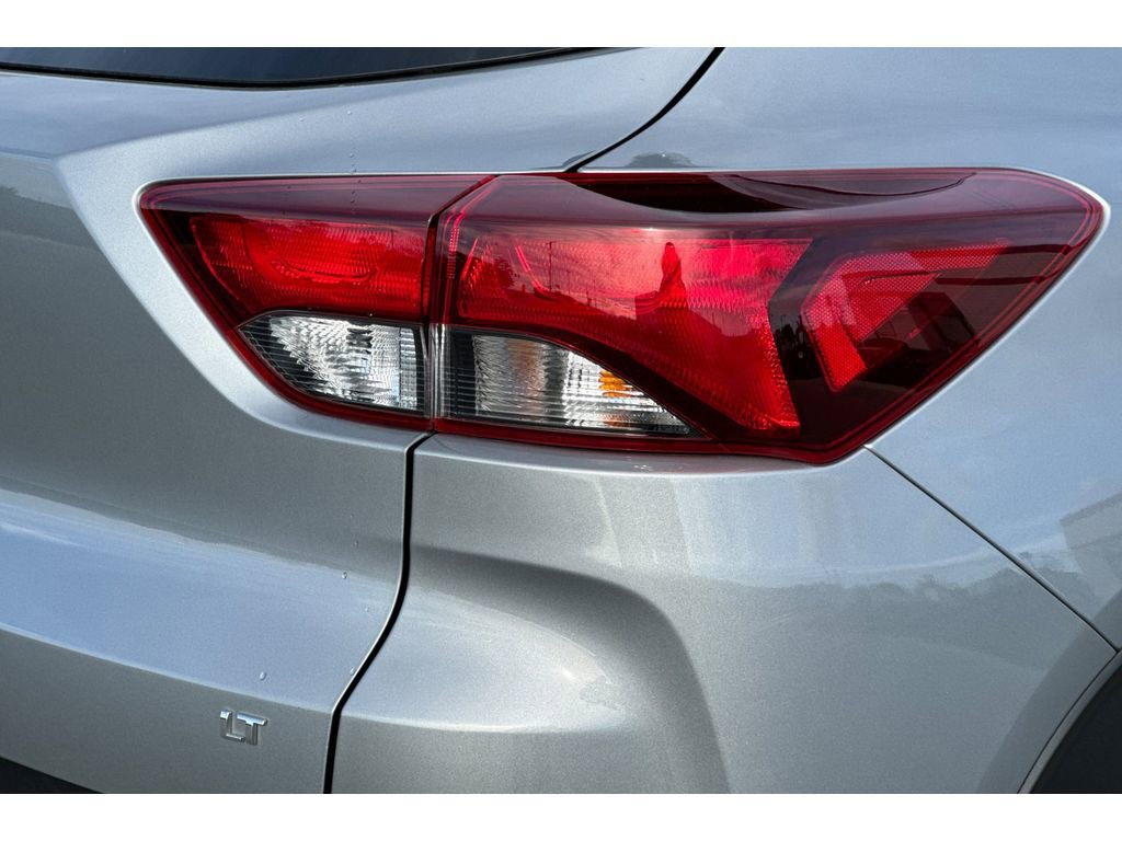 Used 2023 Chevrolet TrailBlazer LT image 31