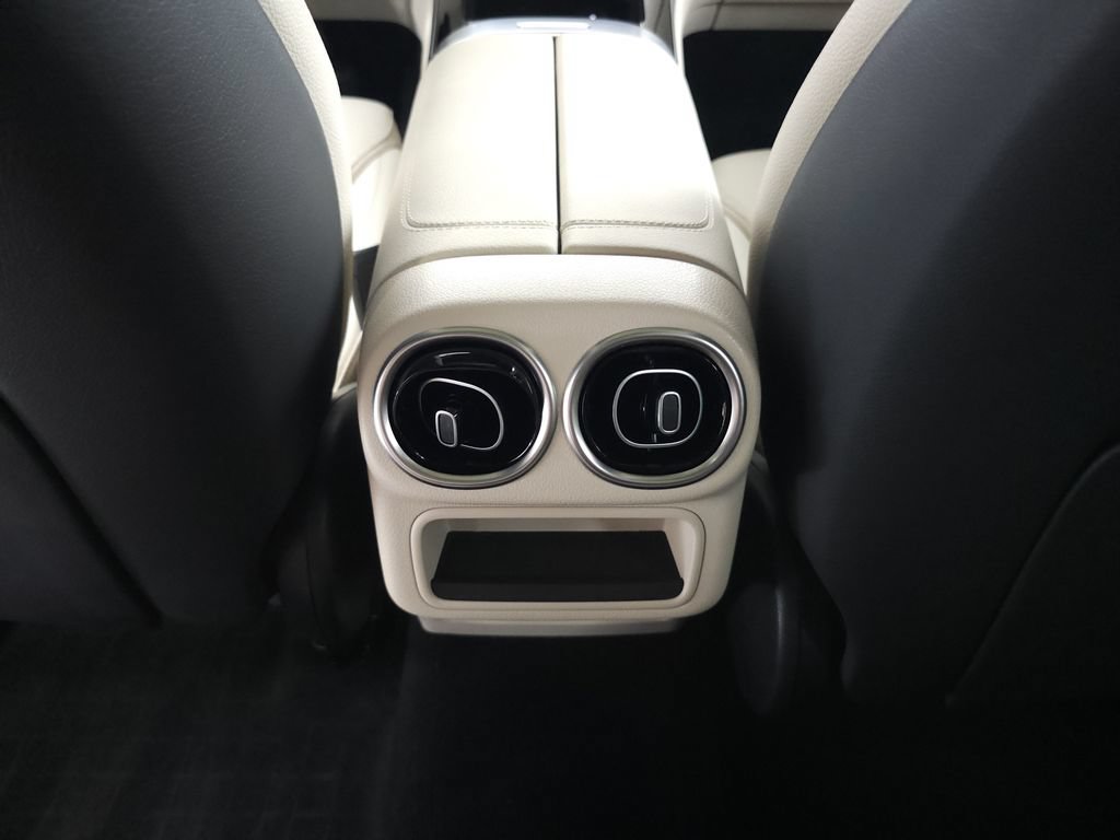 Certified 2026 Mercedes-Benz GLC 300 4MATIC image 25