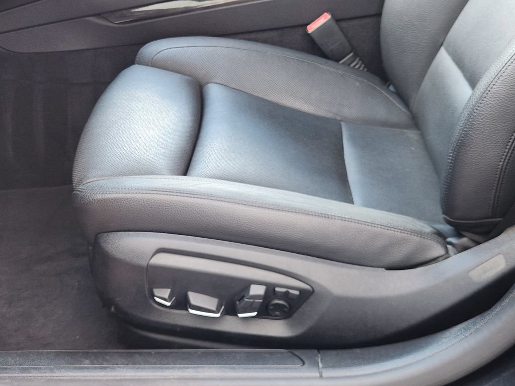 Used 2015 BMW 740Li RWD image 23