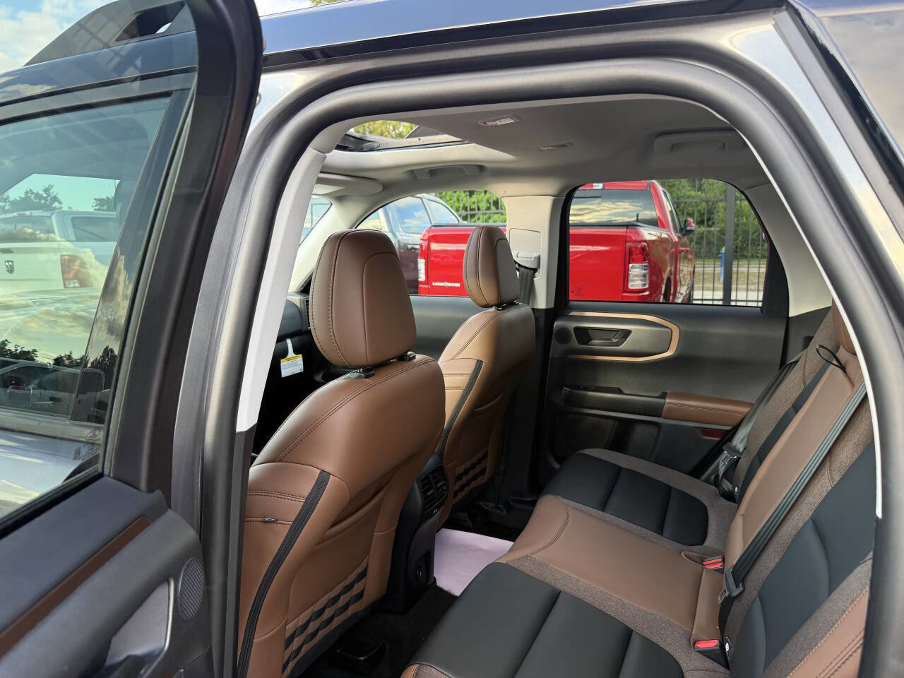 Used 2025 Ford Bronco Sport Outer Banks w/ Outer Banks Tech Package+ AWD/4WD image 12