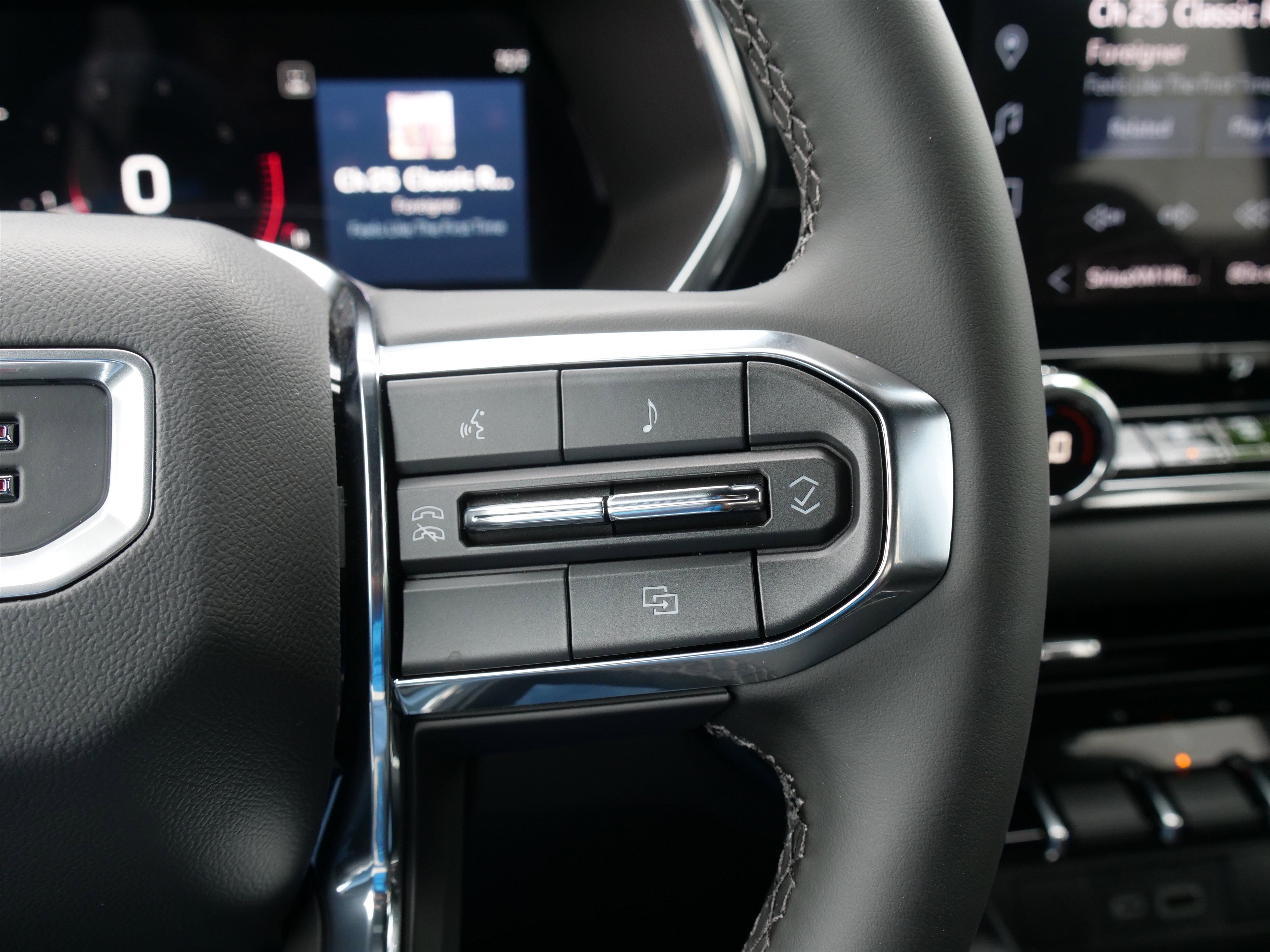 New 2025 GMC Canyon Elevation w/ Convenience Package image 20