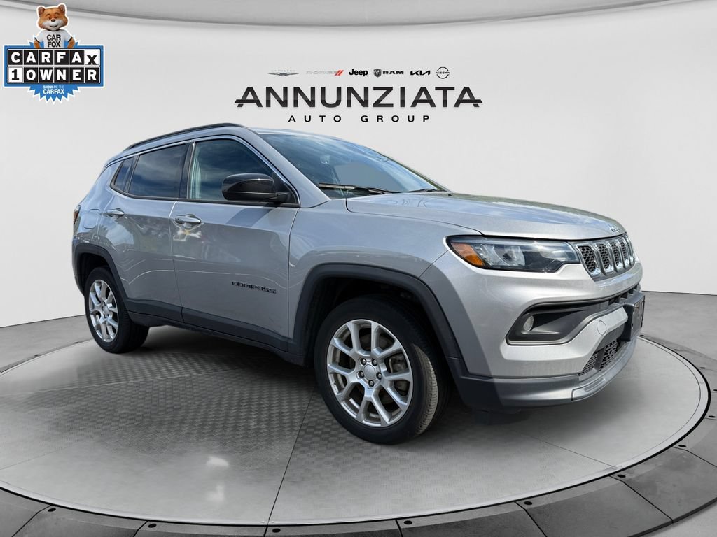 Used 2023 Jeep Compass Latitude AWD/4WD image 7