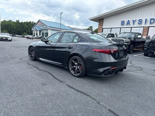 Used 2019 Alfa Romeo Giulia Quadrifoglio w/ Driver Assist Dynamic Package RWD image 7