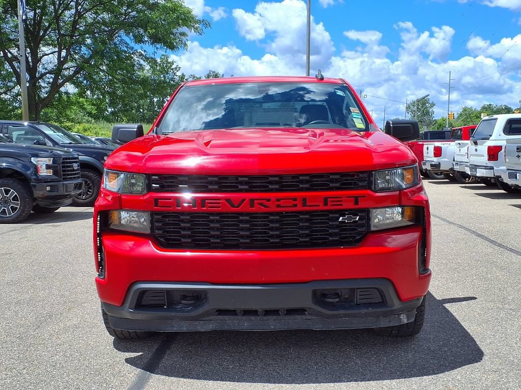 Used 2020 Chevrolet Silverado 1500 Custom w/ Custom Value Package AWD/4WD image 2