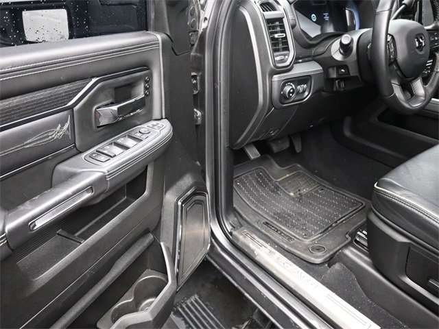 Used 2024 RAM 2500 Limited image 14