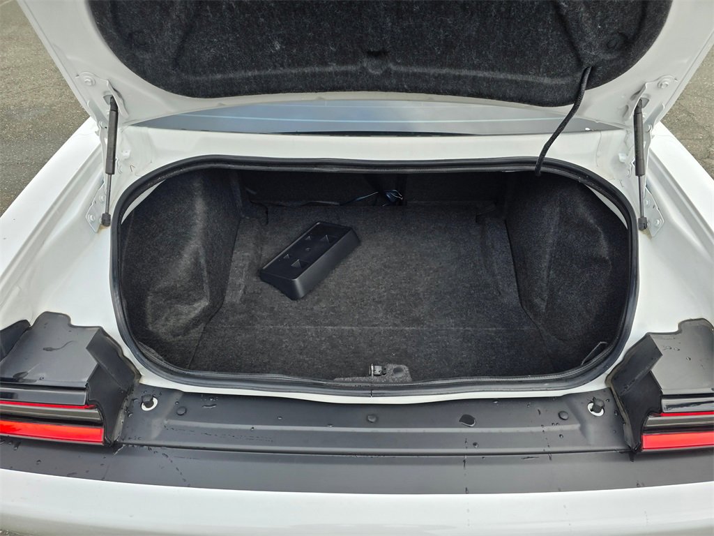 Used 2022 Dodge Challenger R/T image 17