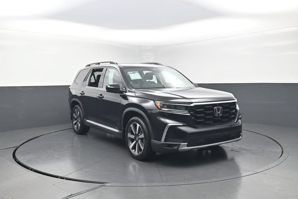 Used 2023 Honda Pilot Elite image 2