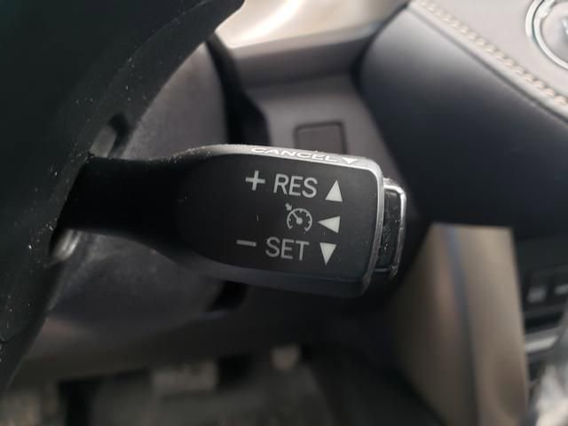 Used 2015 Toyota RAV4 Limited w/ Technology Package AWD/4WD image 21