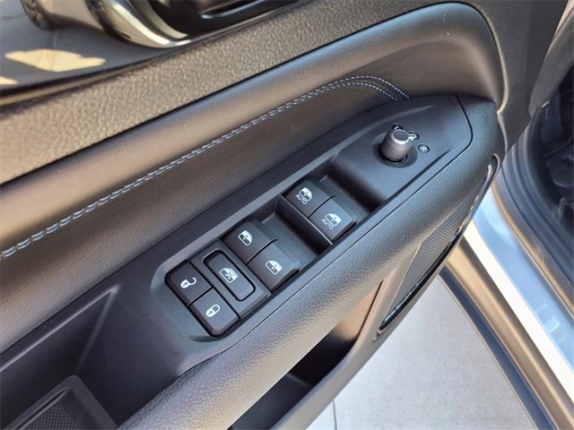 New 2026 Jeep Compass Limited image 16