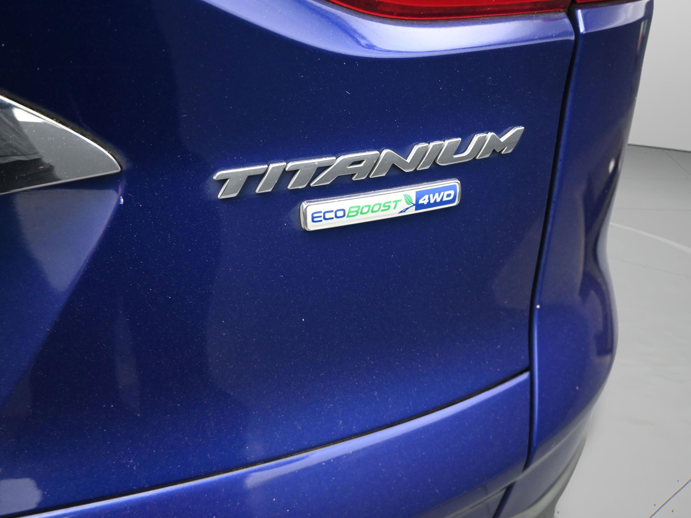 Used 2016 Ford Escape Titanium w/ Equipment Group 301A AWD/4WD image 36