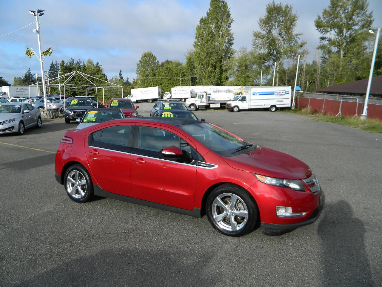 Used 2012 Chevrolet Volt Premium w/ Premium Trim Package image 2