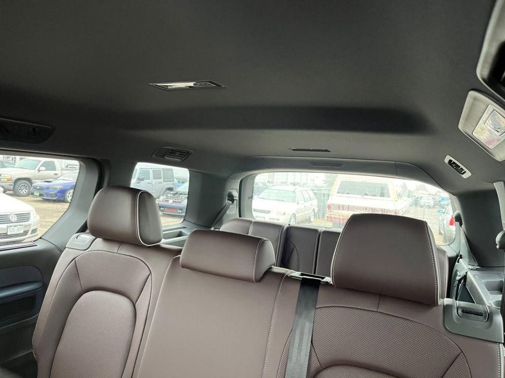 New 2025 Volkswagen ID. Buzz Pro S image 25