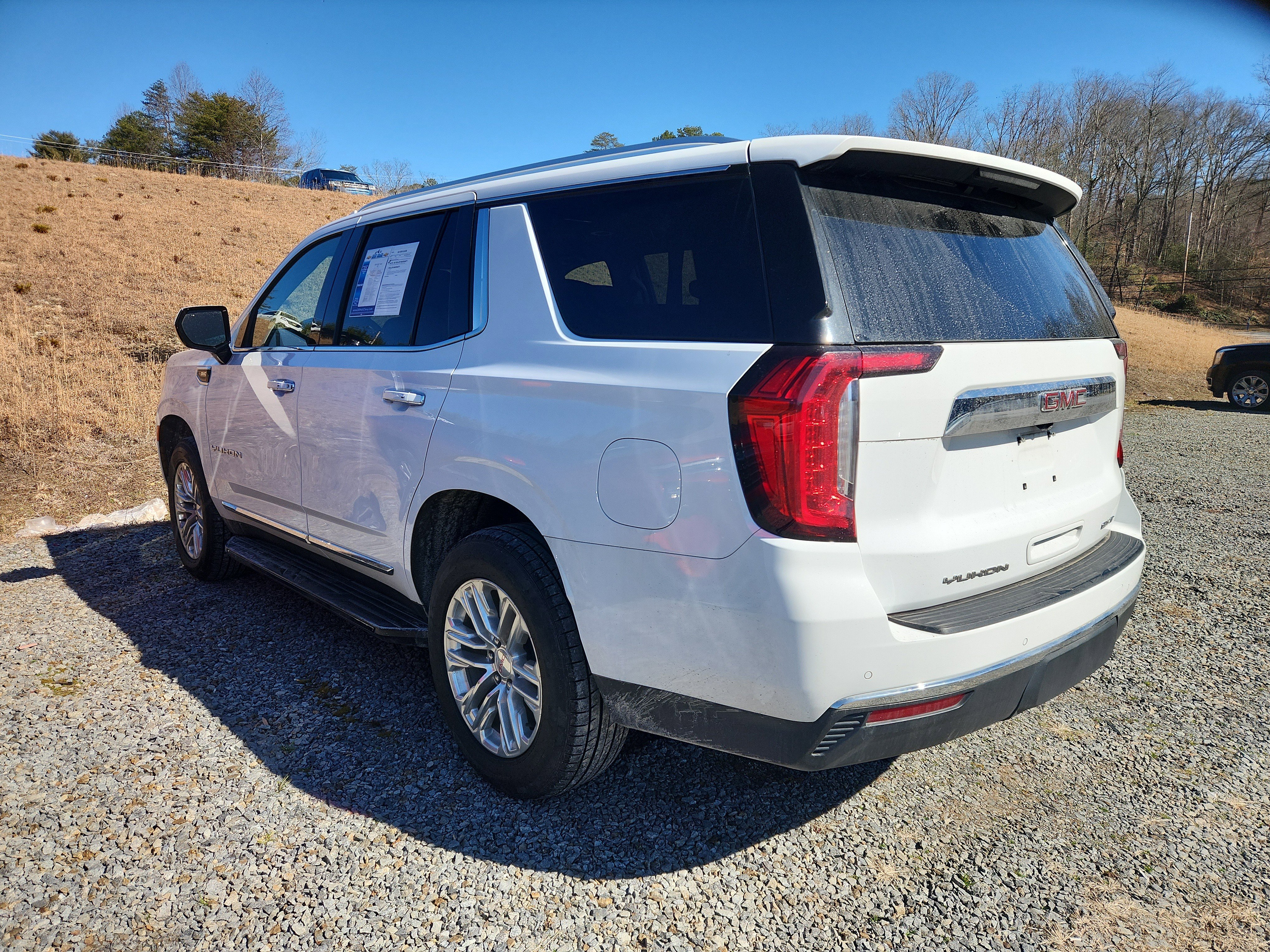 Used 2024 GMC Yukon SLT image 4