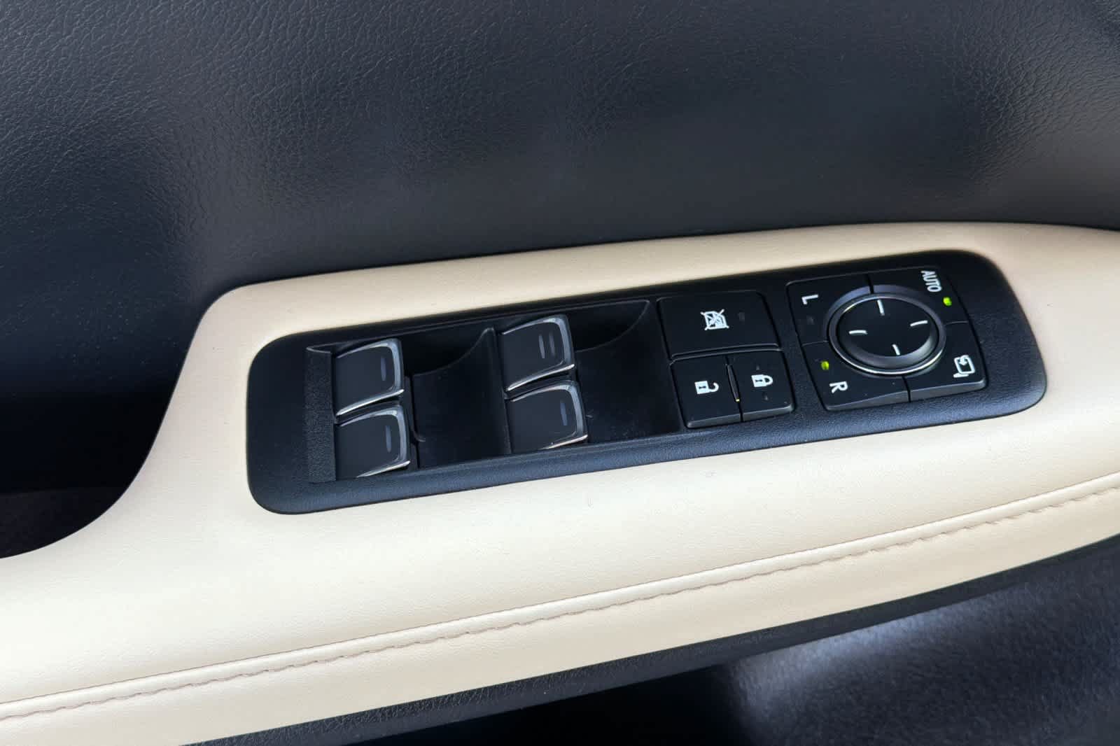 Certified 2022 Lexus RX 350 FWD w/ Premium Package image 13