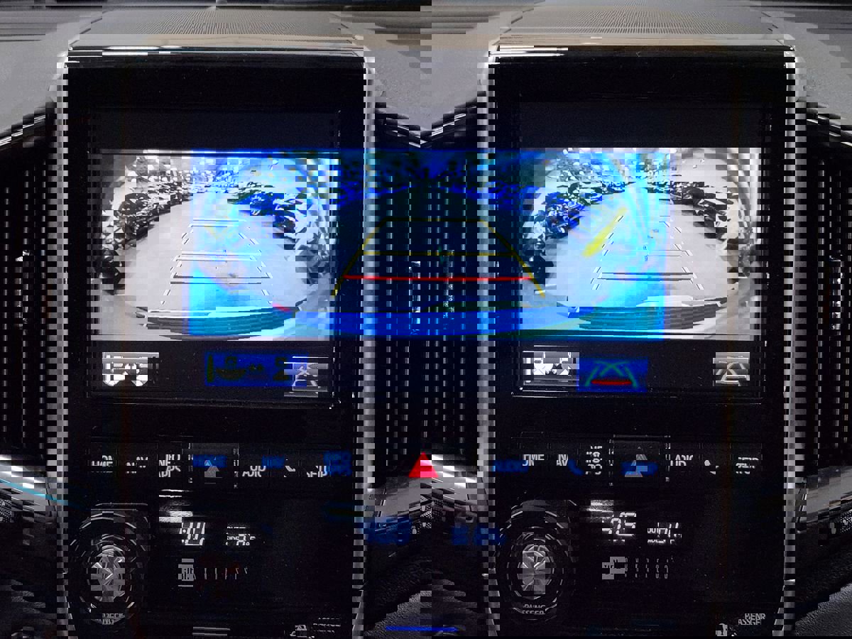 Used 2019 Toyota Land Cruiser image 35