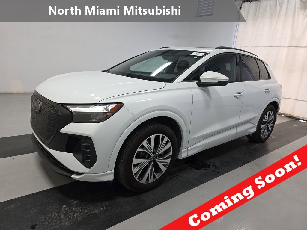 Used 2025 Audi Q4 e-tron Premium w/ Convenience Package