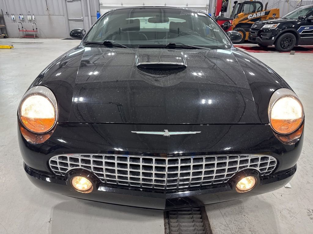 Used 2002 Ford Thunderbird RWD image 9