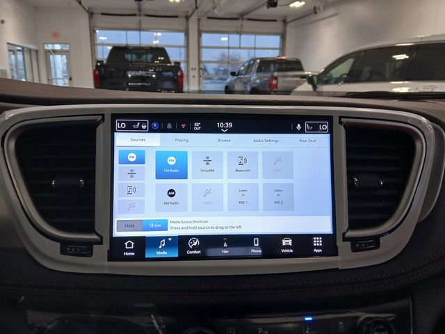 New 2026 Chrysler Pacifica Pinnacle AWD/4WD image 23
