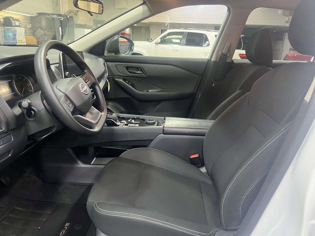 Certified 2025 Nissan Rogue S image 15