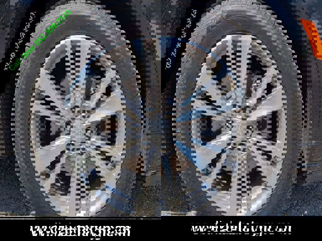 Used 2022 Cadillac XT6 Premium Luxury image 12