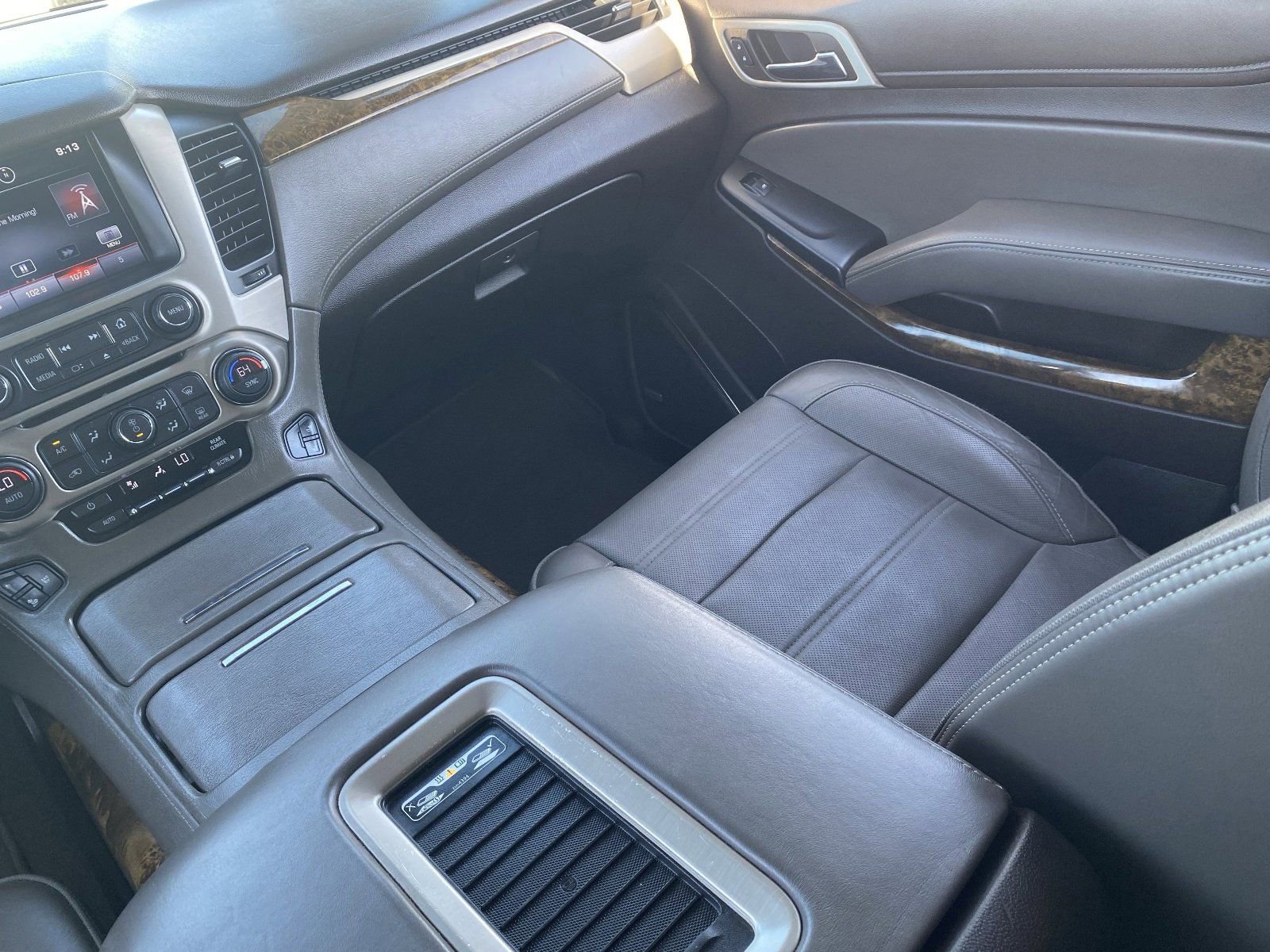 Used 2015 GMC Yukon Denali w/ Open Road Package image 5