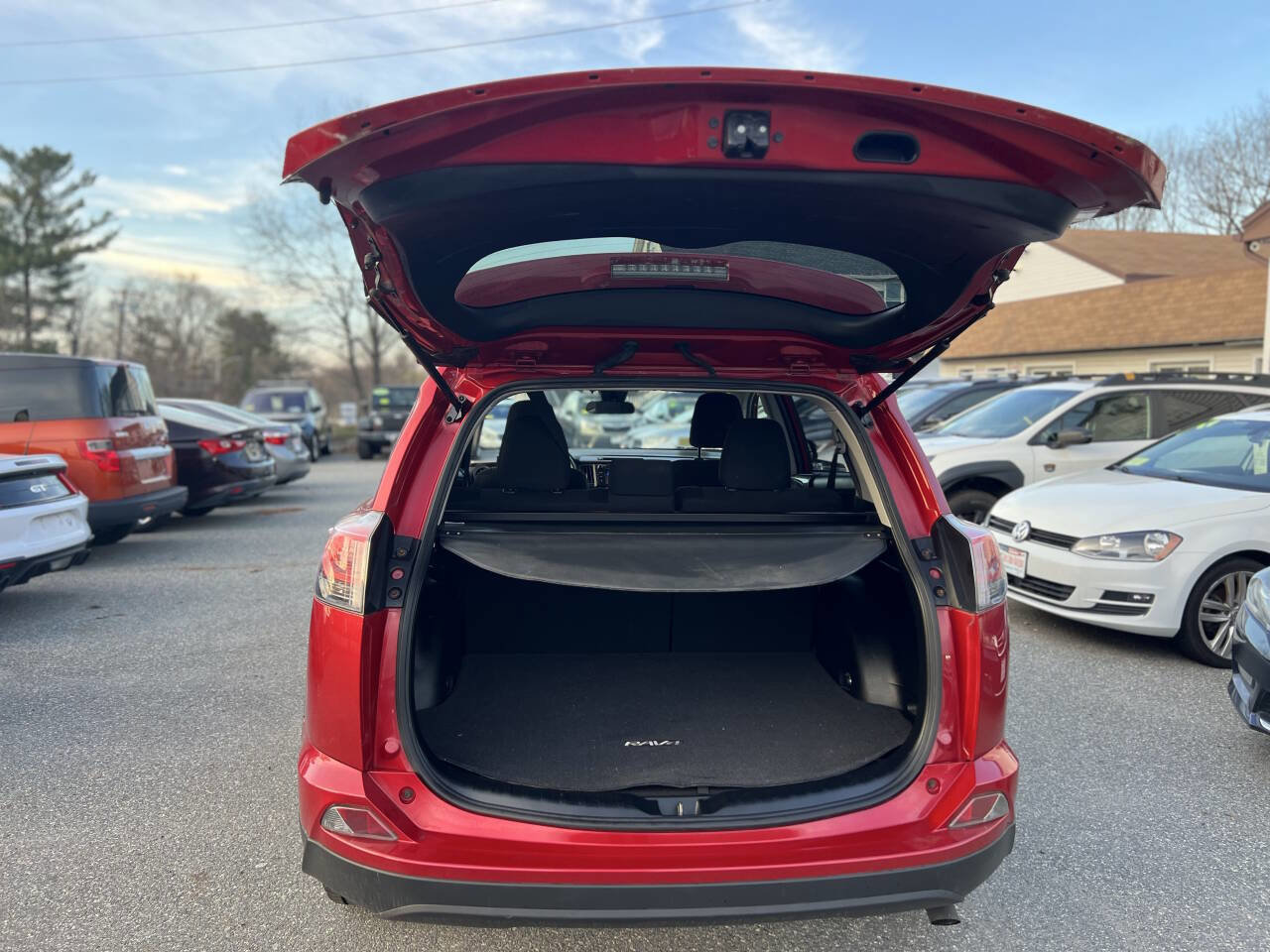 Used 2017 Toyota RAV4 LE image 15