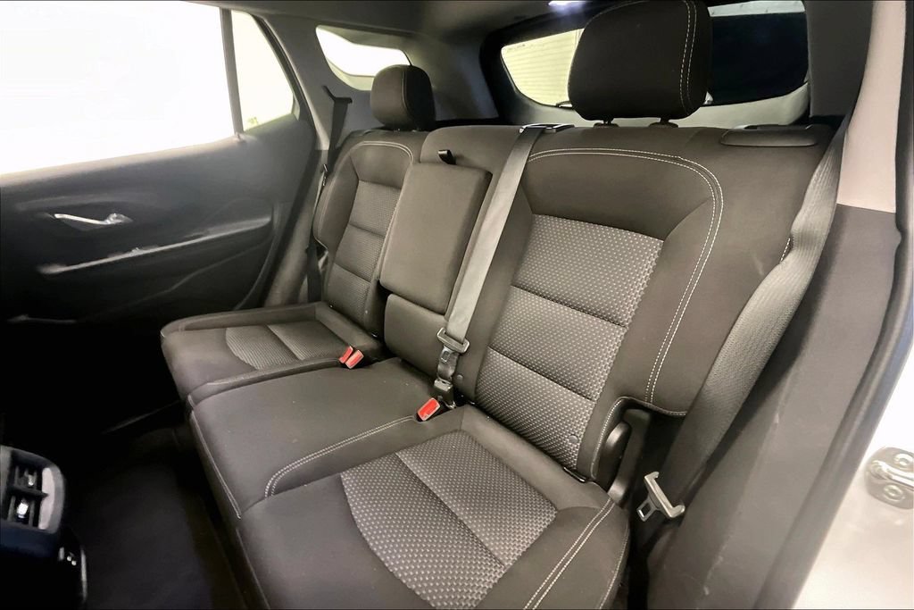 Used 2024 GMC Terrain SLE FWD image 22
