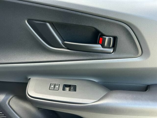 Used 2024 Toyota Prius LE FWD image 20