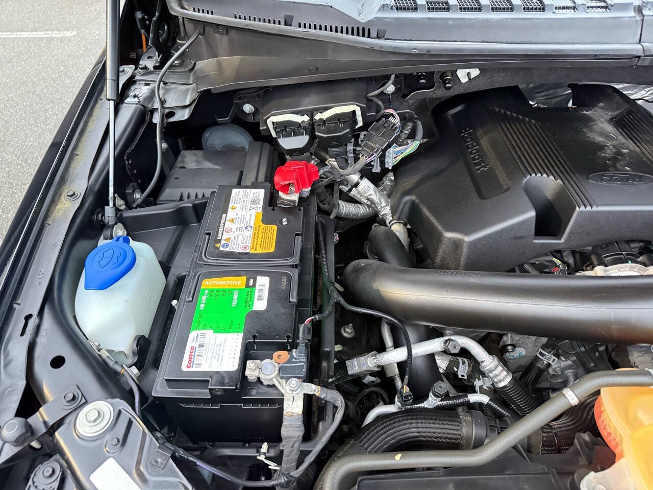 Used 2018 Ford F150 Lariat w/ Equipment Group 502A Luxury AWD/4WD image 25