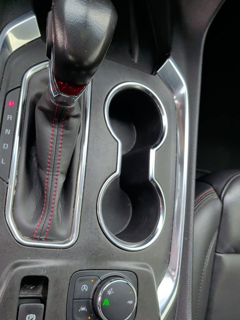 Used 2022 Chevrolet Traverse RS image 32