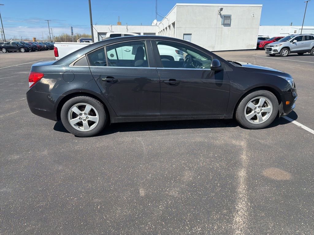 Used 2016 Chevrolet Cruze LT w/ Sun And Sound Package FWD image 8