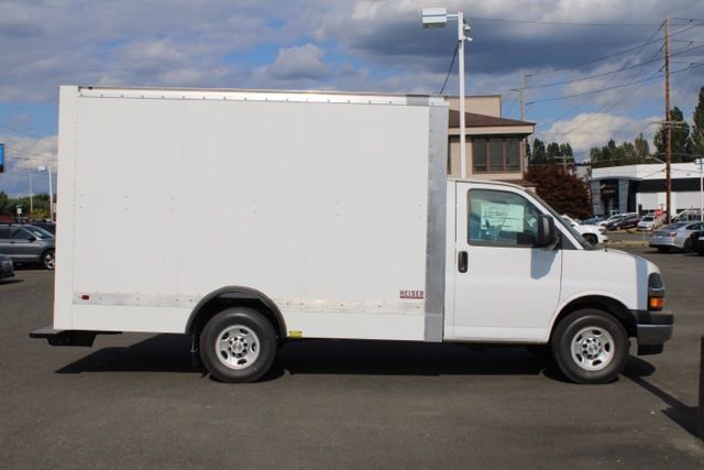 Used 2024 Chevrolet Express 3500 w/ Power Convenience Package image 8