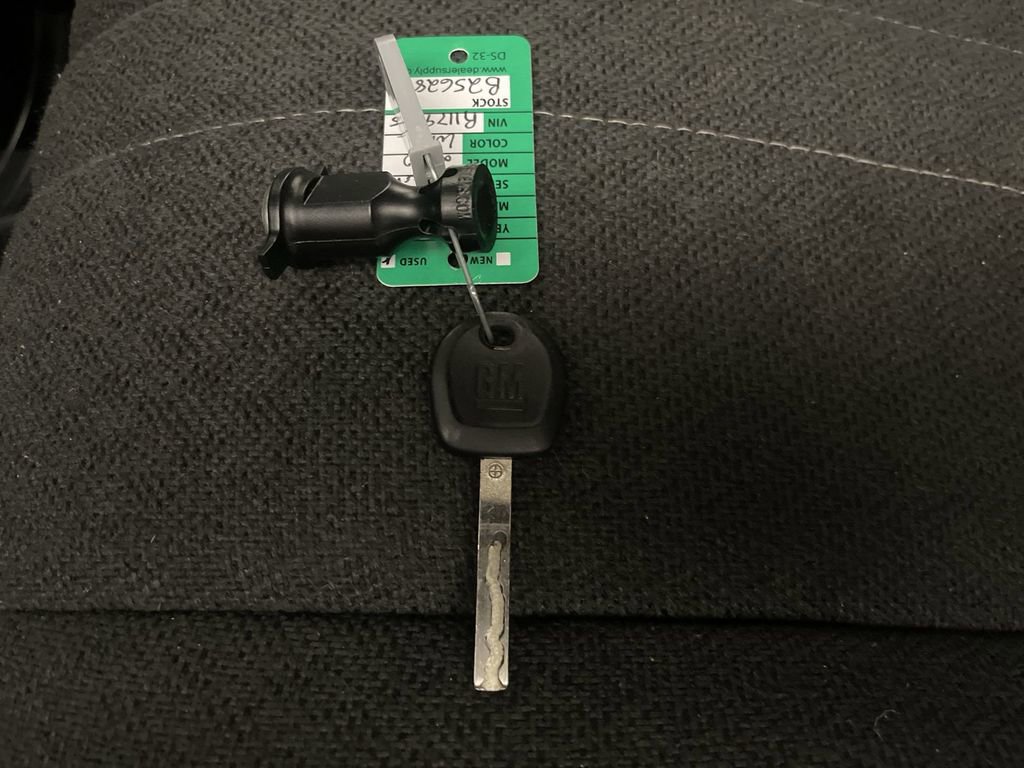 Used 2024 Chevrolet Express 2500 image 25