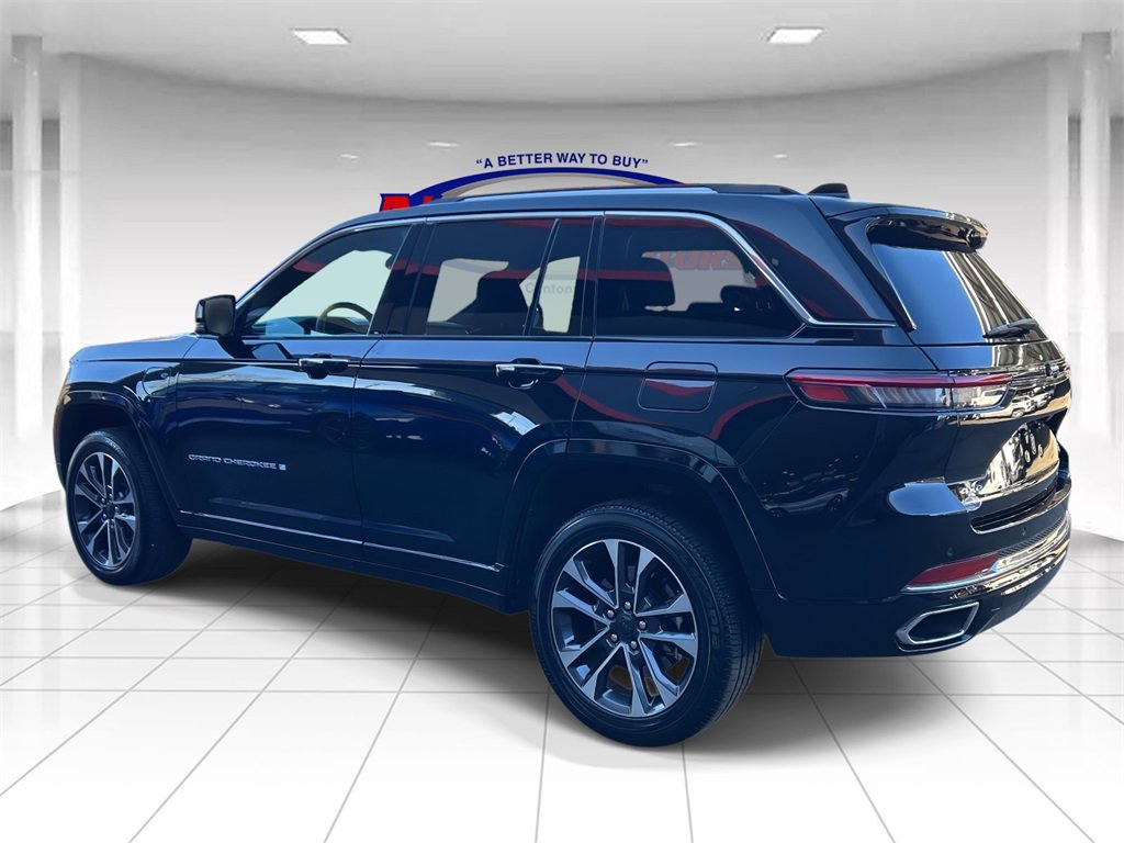 Used 2023 Jeep Grand Cherokee Overland image 5