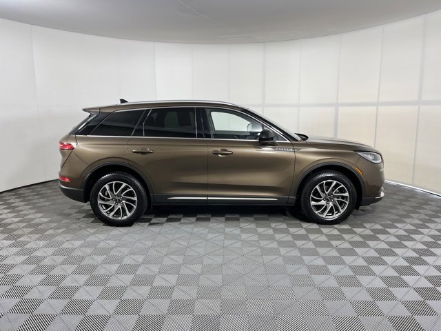 Used 2022 Lincoln Corsair AWD w/ Equipment Group 101A image 8