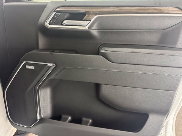 Used 2022 Chevrolet Silverado 1500 LT Trail Boss w/ LT Trail Boss Premium Package AWD/4WD image 24