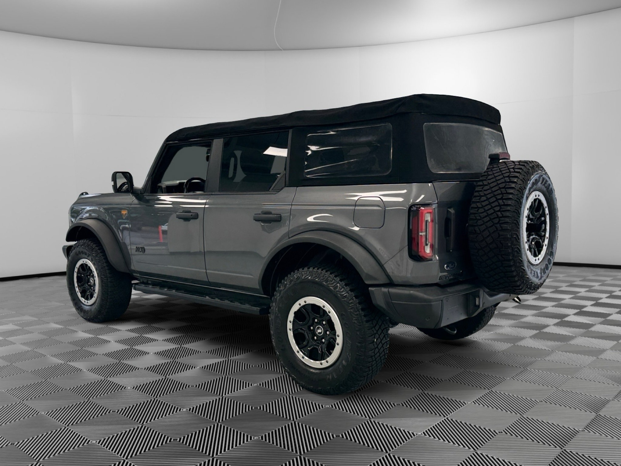 Used 2022 Ford Bronco Badlands w/ Sasquatch Package AWD/4WD image 6